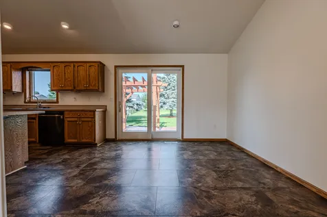 3317 Westmoor Drive Moorhead MN 56560