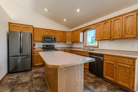 3317 Westmoor Drive Moorhead MN 56560