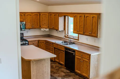 3317 Westmoor Drive Moorhead MN 56560
