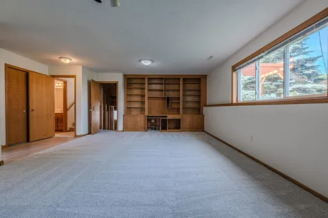3317 Westmoor Drive Moorhead MN 56560