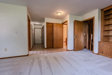 3317 Westmoor Drive Moorhead MN 56560