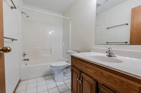3317 Westmoor Drive Moorhead MN 56560