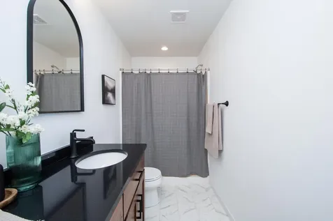 6707 Selkirk Drive S Fargo ND 58104