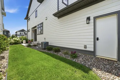 16105 Duvane Way Lakeville MN 55044