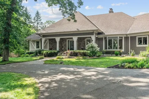 592 County Road 24 Wayzata MN 55391