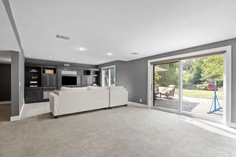 592 County Road 24 Wayzata MN 55391
