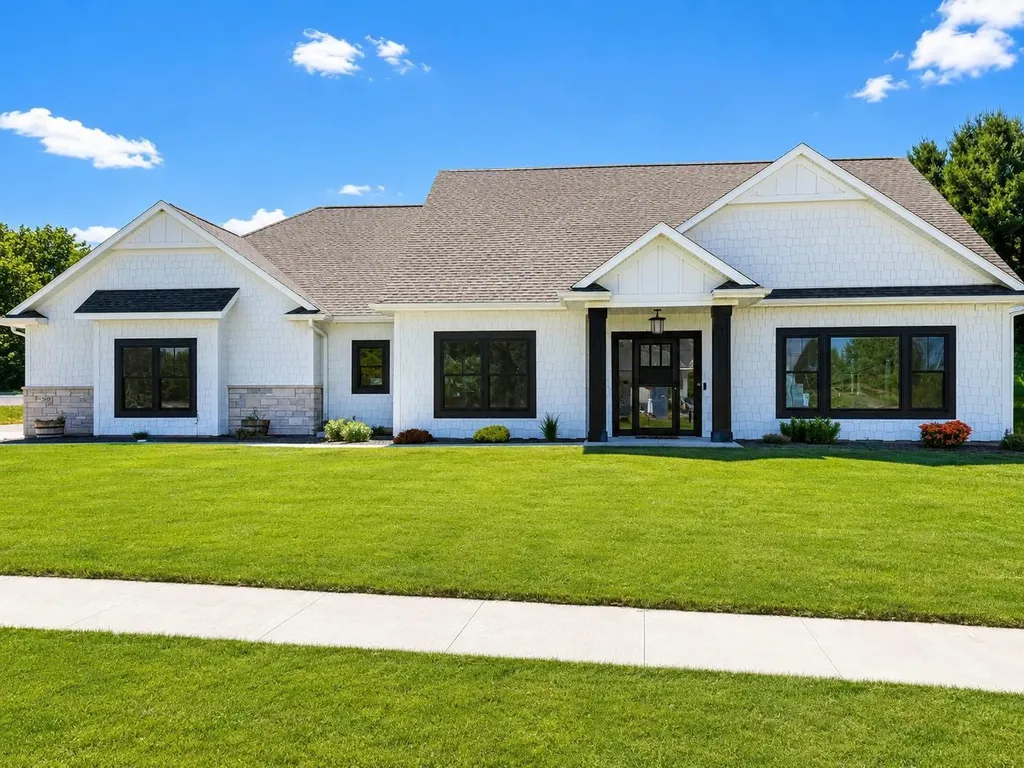 2009 Oscar Drive NE Rochester MN 55906