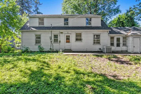 1531 Idaho Avenue W Falcon Heights MN 55108