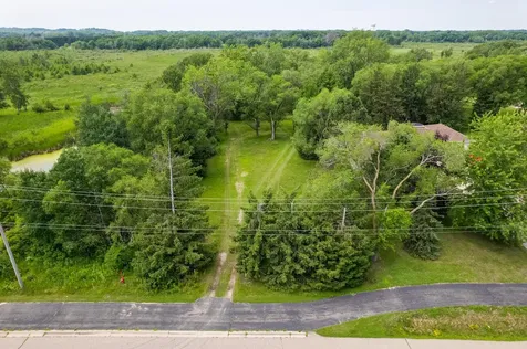 5715 Hodgson Road Shoreview MN 55126