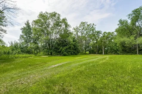 5715 Hodgson Road Shoreview MN 55126