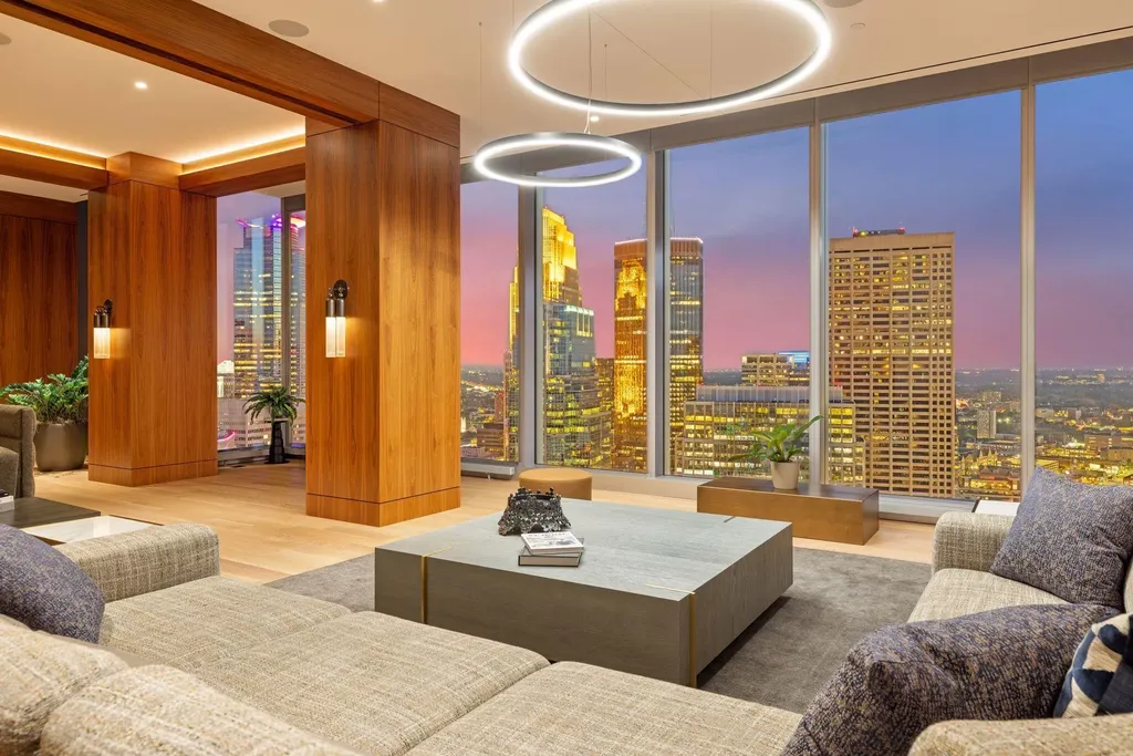 255 Hennepin Avenue Minneapolis MN 55401