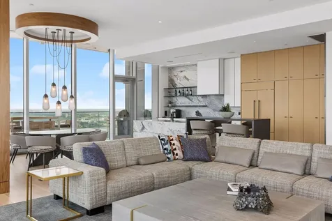 255 Hennepin Avenue Minneapolis MN 55401