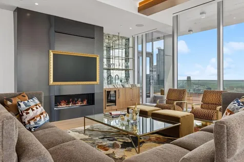 255 Hennepin Avenue Minneapolis MN 55401