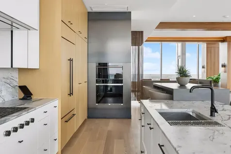 255 Hennepin Avenue Minneapolis MN 55401