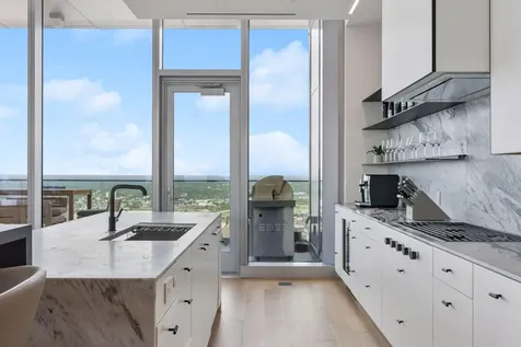 255 Hennepin Avenue Minneapolis MN 55401