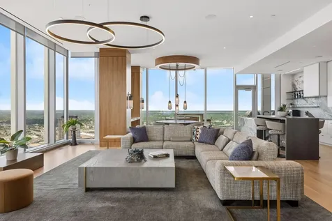 255 Hennepin Avenue Minneapolis MN 55401