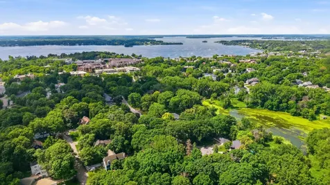 250 Glenbrook Road N Wayzata MN 55391