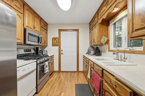 250 Glenbrook Road N Wayzata MN 55391