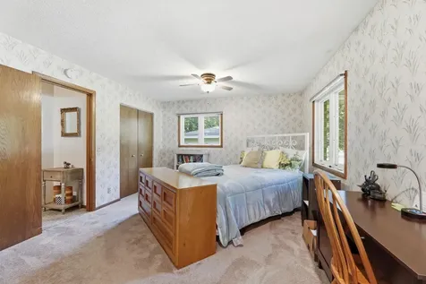 250 Glenbrook Road N Wayzata MN 55391