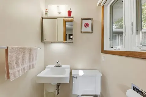 250 Glenbrook Road N Wayzata MN 55391