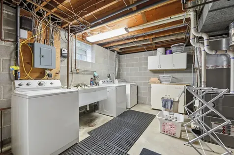 250 Glenbrook Road N Wayzata MN 55391