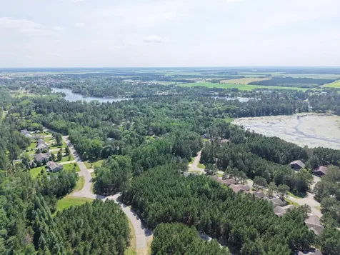 1005 Ladyslipper, Unit 16 Lane Park Rapids MN 56470