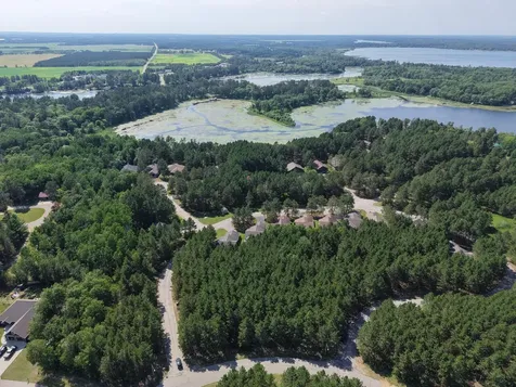 1005 Ladyslipper, Unit 16 Lane Park Rapids MN 56470
