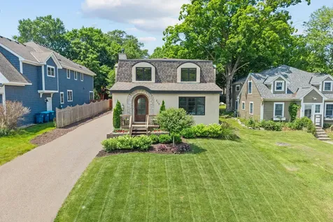 219 Chicago Avenue N Wayzata MN 55391
