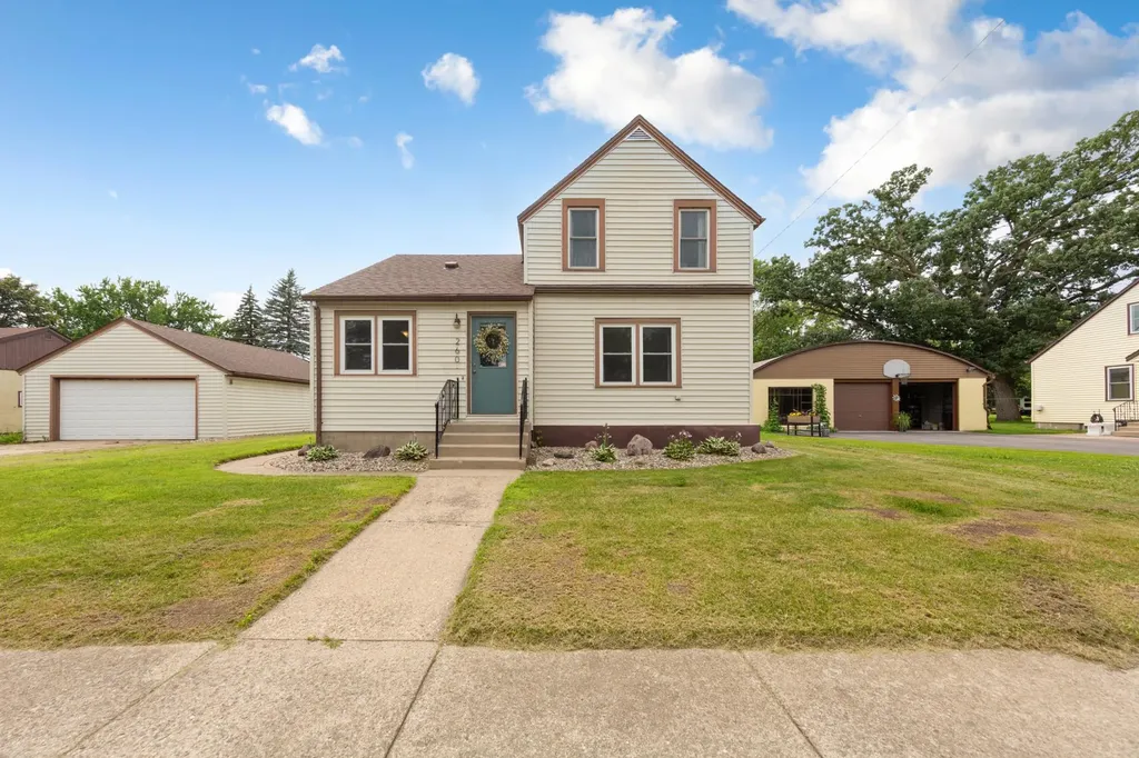260 N Cordova Avenue Le Center MN 56057