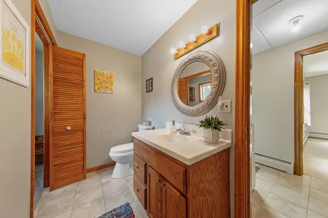 260 N Cordova Avenue Le Center MN 56057