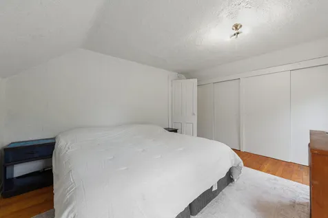 260 N Cordova Avenue Le Center MN 56057