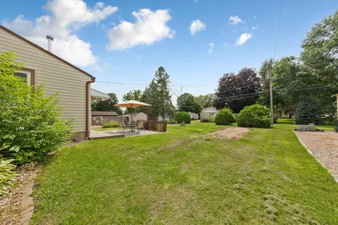 260 N Cordova Avenue Le Center MN 56057