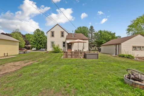 260 N Cordova Avenue Le Center MN 56057