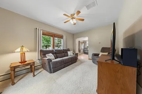 260 N Cordova Avenue Le Center MN 56057