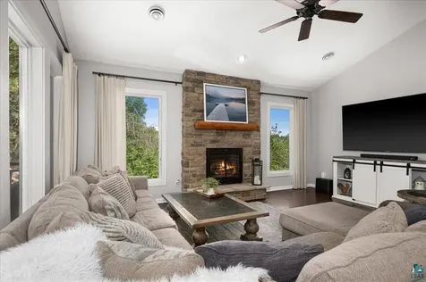 3984 Willow Place Duluth MN 55811