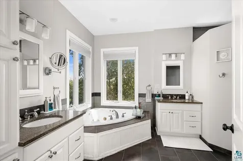 3984 Willow Place Duluth MN 55811