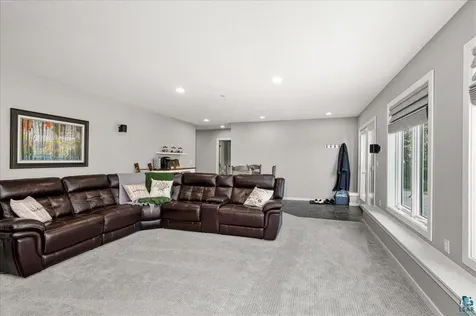3984 Willow Place Duluth MN 55811