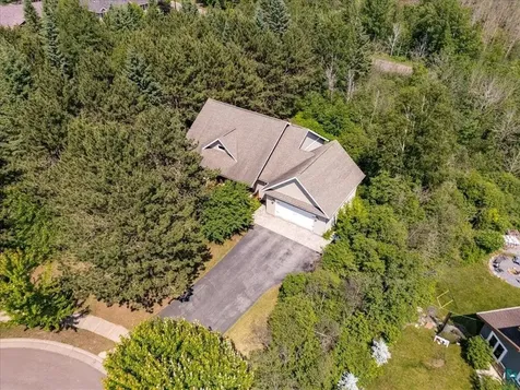 3984 Willow Place Duluth MN 55811