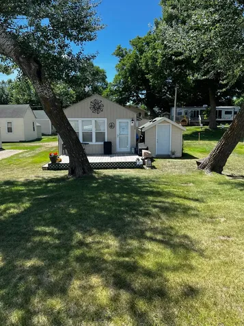 1208 E Lake Street Osakis MN 56360