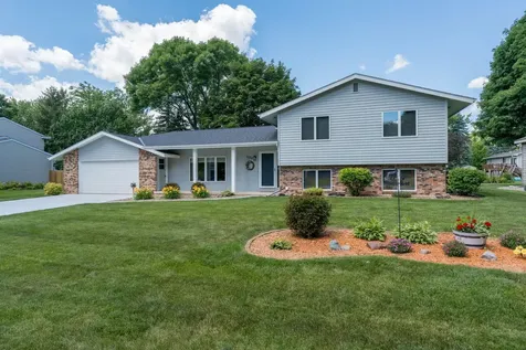 1028 Shady Oak Drive Mankato MN 56003