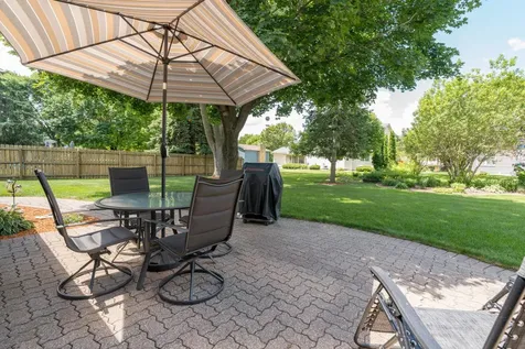 1028 Shady Oak Drive Mankato MN 56003