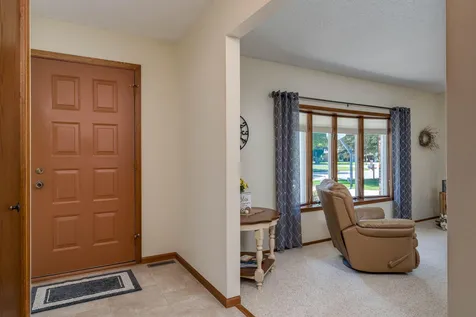 1028 Shady Oak Drive Mankato MN 56003