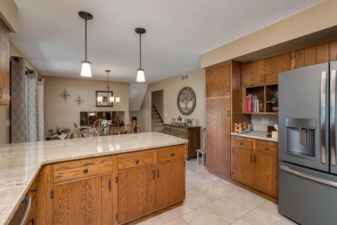 1028 Shady Oak Drive Mankato MN 56003