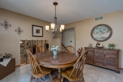 1028 Shady Oak Drive Mankato MN 56003