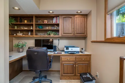 1028 Shady Oak Drive Mankato MN 56003