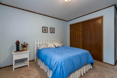 1028 Shady Oak Drive Mankato MN 56003