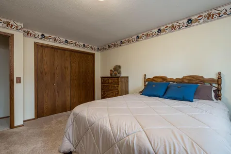 1028 Shady Oak Drive Mankato MN 56003