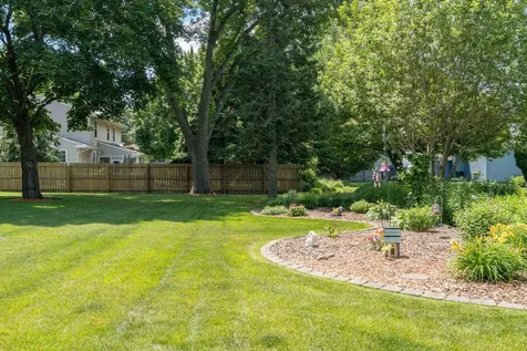 1028 Shady Oak Drive Mankato MN 56003