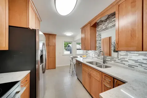 2017 Villard Avenue Saint Paul MN 55116