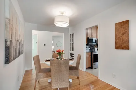 2017 Villard Avenue Saint Paul MN 55116